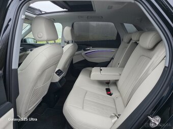 Audi e-tron 55 S-LINE 300 kW 408PS Quattro, Panoráma,Matrix - 11