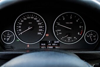 BMW Rad 3 Touring 318d F31 A/T 110kW - 11