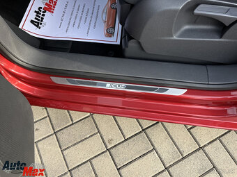 Volkswagen Touran 1.6 TDI CUP BlueMotion - 11