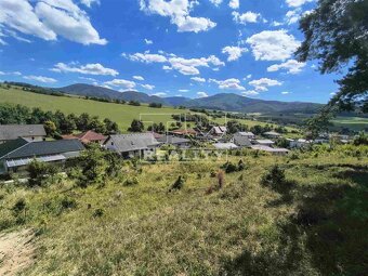 STAVEBNÝ pozemok na predaj v obci Pružina - 11