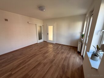 Krásny rodinný dom aj ako investícia - 11