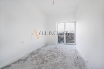 ZNÍŽENÁ CENA l NA PREDAJ 2 IZBOVÝ BYT S BALKÓNOM, PODUNAJSKÉ - 11