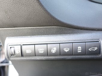 Corolla 2,0 Hybrid combi GR sport - 11