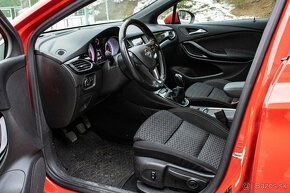 Opel Astra 1.4 turbo benzín 110 kw, ročník 2017 - 11