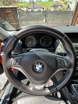 BMW X1 18d XDrive - 11