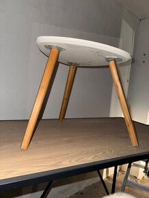 Nabytok, stolička, regal atd - 11