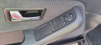 Audi 80 1.6 i - 11