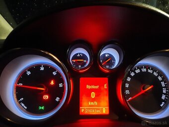 Opel Astra Sport Tourer - 11