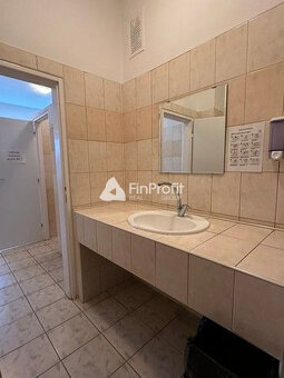 Kancelárske priestory s umývadlom na prenájom - od 18 m2, Bo - 11