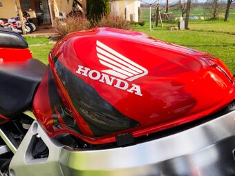 Honda CBR 900RR Fireblade SC33, Top stav, nová cena - 11