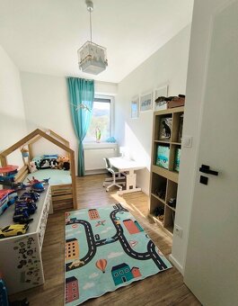 NADČASOVÝ 4-IZBOVÝ BYT S NÁDHERNÝM VÝHĽADOM NA HRAD - 11