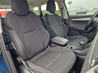 ŠKODA KAROQ 1.6 TDI DSG Ambition - 11
