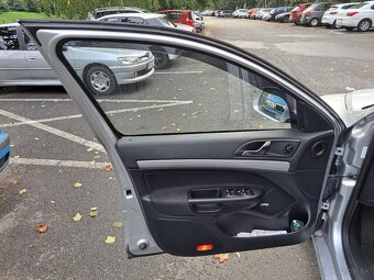 Predám Škoda octavia2 facelife - 11