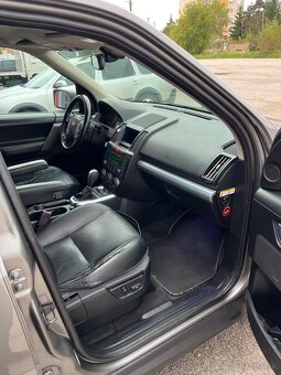 REZERVOVANE Land Rover Freelander 2 2.2 HSE 118kW - 11