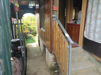 Záhrada s chatou Prievidza - 11