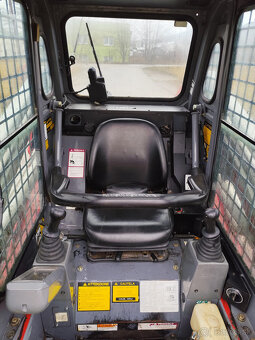 Pásový nakladač Takeuchi TL120, kúrenie, klíma. - 11