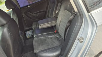Volkswagen Passat Variant 2.0 TDI Highline DSG - 11