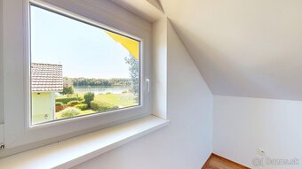 DVOJPODLAŽNÝ REKREAČNÝ DOM V PRIVÁTNOM AREÁLI PRI JAZERE - 11