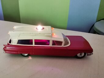 Corgi toys Ambulancia - 11