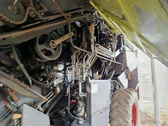 Predám kombajn CLAAS LEXION 770 - 11