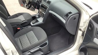 ŠKODA OCTAVIA 2 FACELIFT COMBI DSG  168 000 km - 11