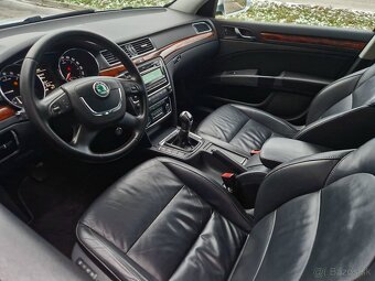 Škoda Superb 2.0 TDI Elegance - 11