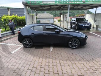 Mazda 3 SKYACTIV G - 11