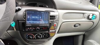 Renault Megane scenic - 11