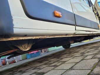 Predám Peugeot Boxer 2,2 hdi 110kw. - 11