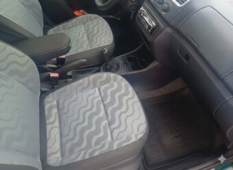 Škoda Fabia II Combi  Benzín - 11