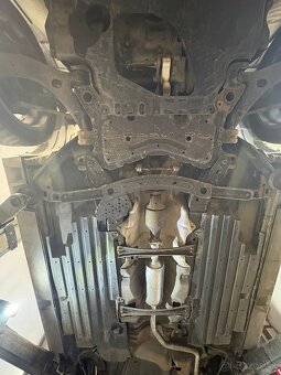 Mazda 5 40 Jahre edition 2,0i - 11