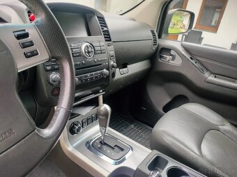 Nissan NAVARA 3.0 DCI V6 170kw AT/7 PLATINUM LONG - 11
