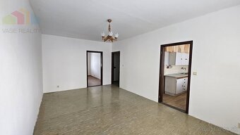 NA PREDAJ 4-IZBOVÝ BYT-Považská Bystrica - 11