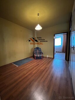 3-izbový byt s balkónom - Juh, Rožňava - 11
