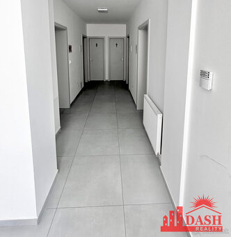 Na prenájom kancelária, komerčný priestor, Trenčín, 22 m2, B - 11