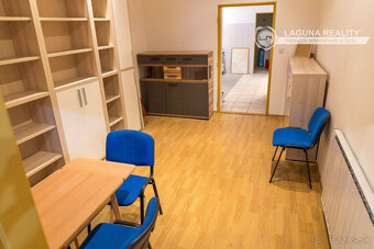 Atraktívny priestor (70 m2) centrum Sp. Nová Ves - 11