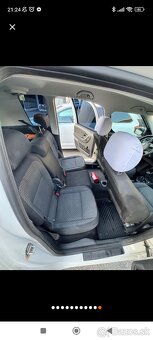 Škoda Roomster - 11
