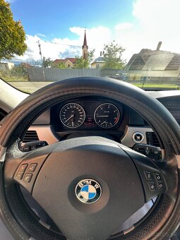 BMW E91 318d Touring - 11