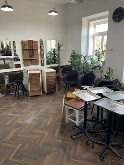 Kadernícky salón - kompletné zariadenie - 11