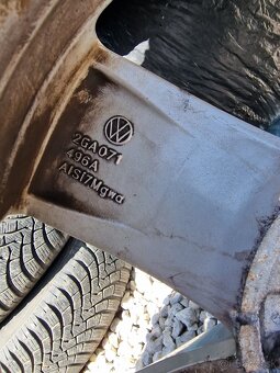 5x112 R16 orig. Volkswagen T-Roc + 205/60 R16 zimné sada - 11