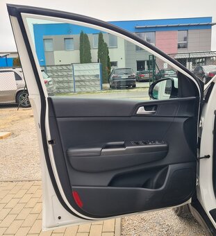 KIA SPORTAGE 2.0 CRDI HP 4WD 185K PLATINUM - 11