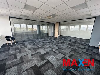 Prenájom: MAXEN, Administratívny priestor 660 m2 , 3. posc - 11