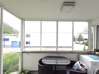 2 izbový, kompletne zariadený byt 59 m2 + loggia - Trenčín - 11