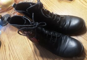 Predaj topánok č39 a 40 - 11