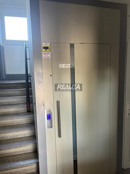 SVETLÝ 2-IZB. BYT, CENTRUM-STARÉ MESTO, BALKÓN - 11