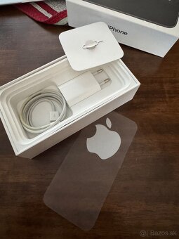 Predám Iphone 11 64gb - 11