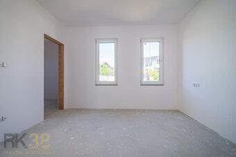 Novostavba rodinného domu v krásnej lokalite pod Tatrami - 11