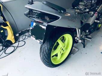 Honda VFR 800 FI - 11
