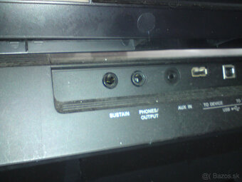 Klavír Yamaha E 453 - 11