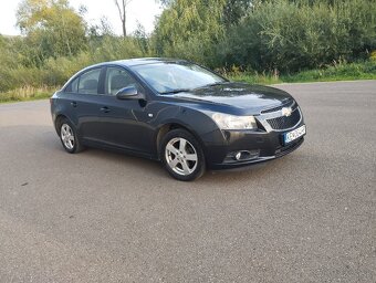 Chevrolet cruze 1, 6 benzín 83kw...rv.2010 - 11
